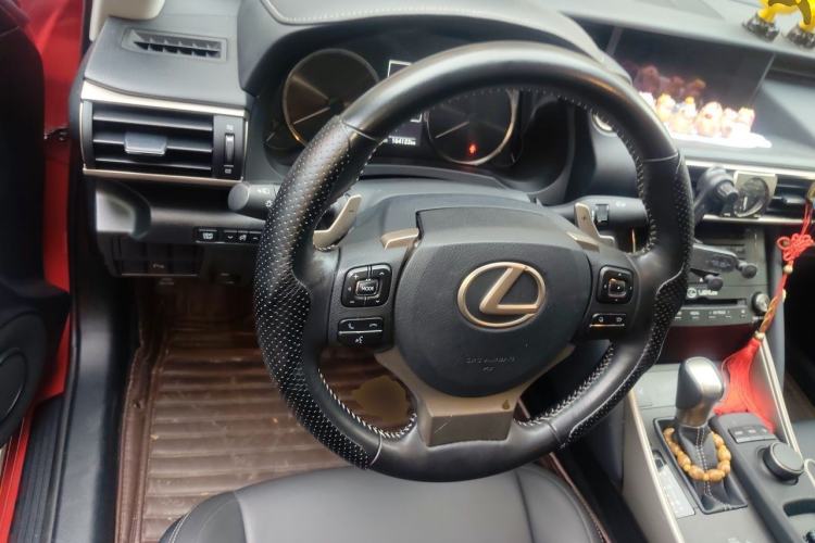 Used Lexus IS 2017 300 FENGSHANG Edition Steering Wheel