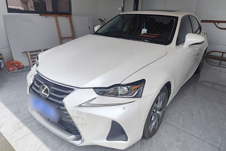 Used Lexus IS 2017 300 FENGSHANG Edition Guazi used car, China used car export, Used car for sale, Used cars, Cheapest cars for sale