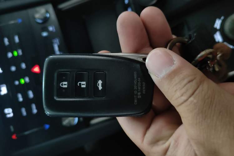 Used Lexus IS 2017 300 F SPORT Edition Vehicle Key