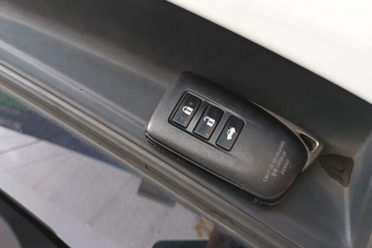 Used Lexus IS 2017 300 F SPORT Edition Vehicle Key