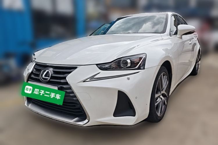 Used Lexus IS 2017 300 FENGSHANG Edition Guazi used car, China used car export, Used car for sale, Used Lexus cars, Cheapest cars for sale