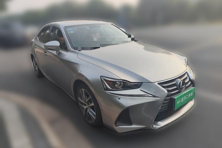 Used Lexus IS 2017 300 Leading Edition Front Right 45 Deg
