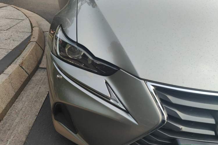 Used Lexus IS 2017 300 Leading Edition Right Front Headlight
