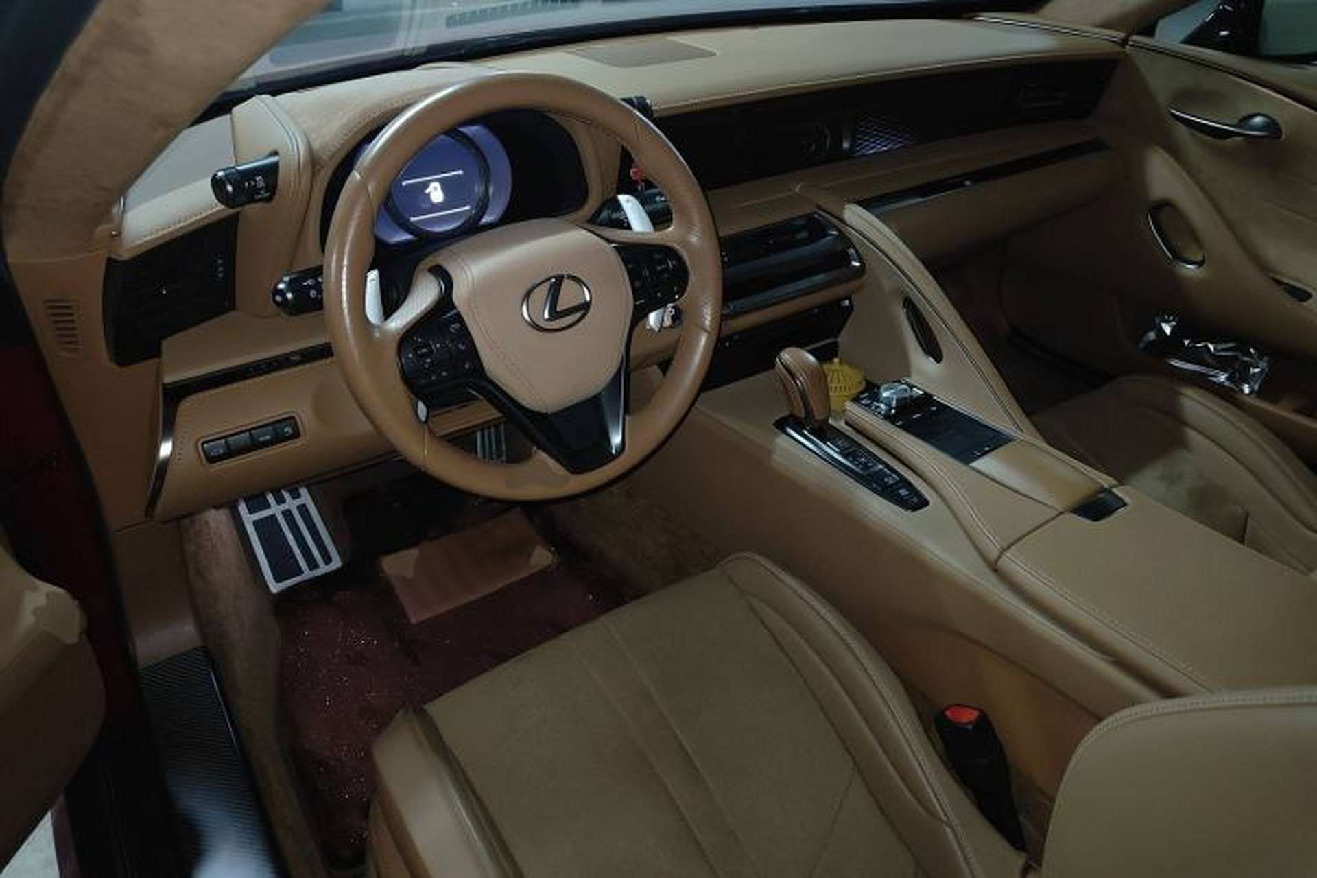 Used Lexus LC 2018 500h Sport Edition Center Console