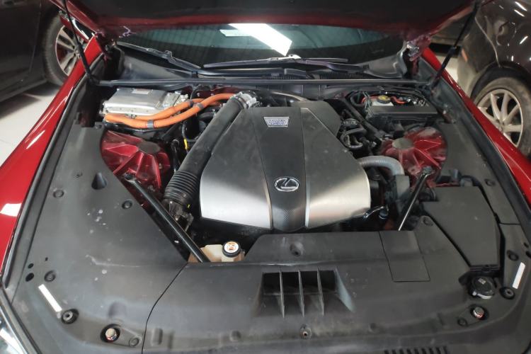 Used Lexus LC 2018 500h Engine Bay