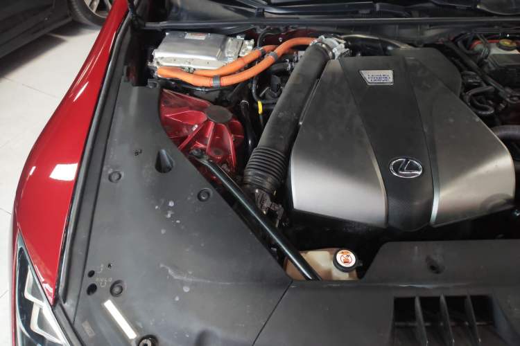 Used Lexus LC 2018 500h Engine Bay Right