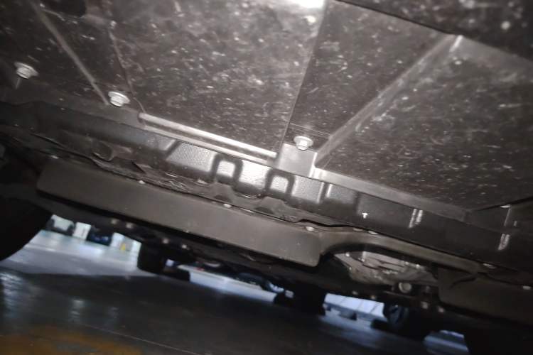 Used Lexus LM 2020 300h Four-Seat Grand Edition Chassis Front