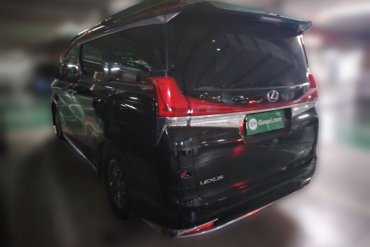 Used Lexus LM 2020 300h Four-Seat Grand Edition Rear Left 45 Deg