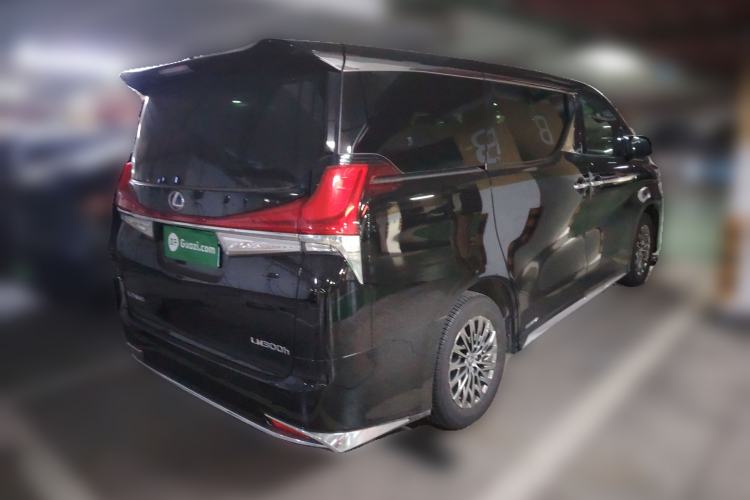Used Lexus LM 2020 300h Four-Seat Grand Edition Rear Right 45 Deg