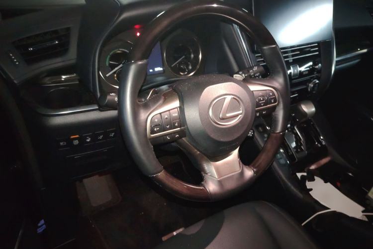 Used Lexus LM 2020 300h Four-Seat Grand Edition Steering Wheel