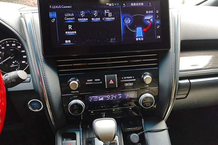 Used Lexus LM 2020 300h Seven-Seat Elegant Edition Audio And AC Panel