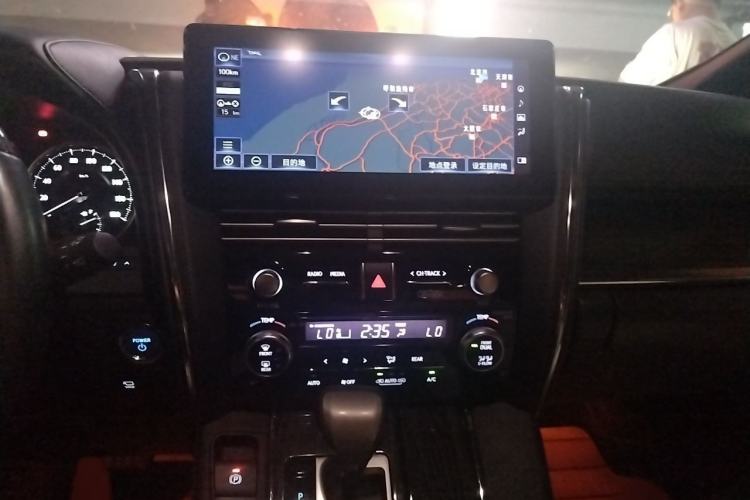 Used Lexus LM 2020 300h Seven-Seat Elegant Edition Audio And AC Panel
