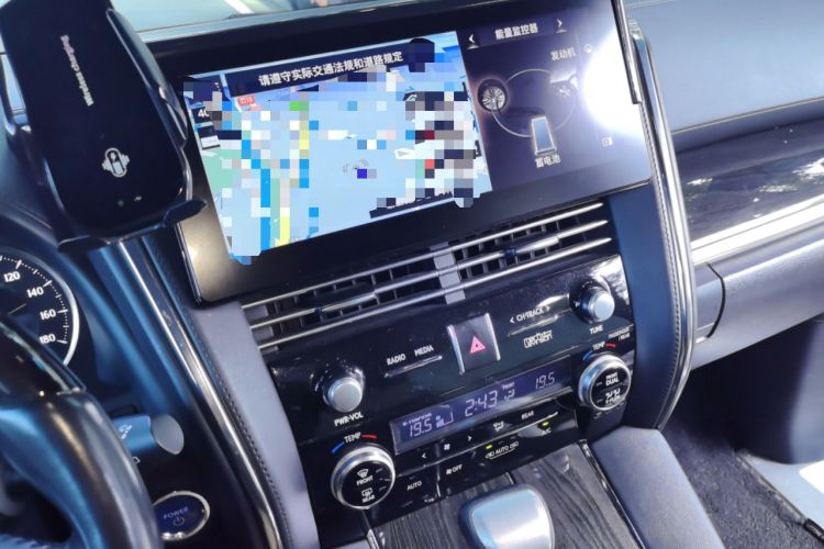 Used Lexus LM 2020 300h Seven-Seat Elegant Edition Audio And AC Panel