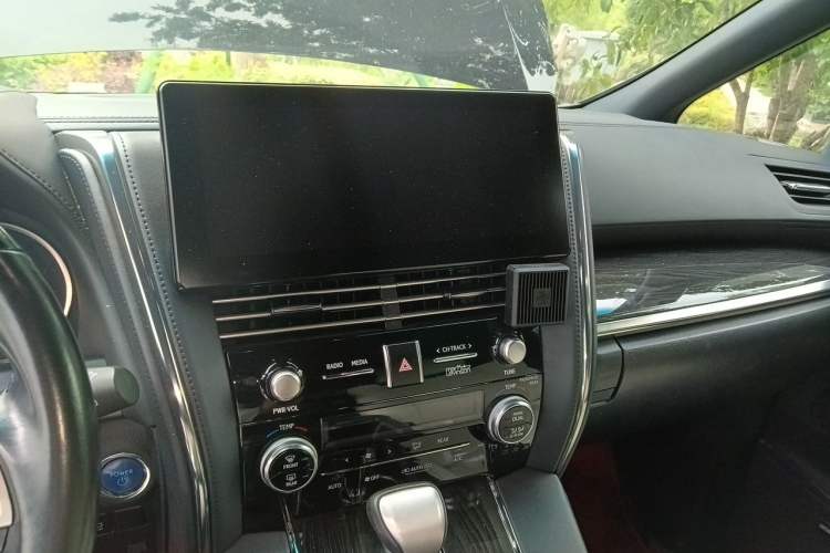 Used Lexus LM 2020 300h Four-Seat Grand Edition Audio And AC Panel