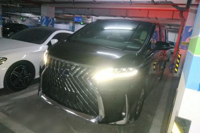 Used Lexus LM 2020 300h Four-Seat Grand Edition
