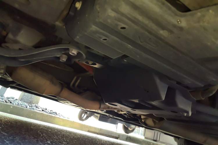 Used Lexus LM 2020 300h Seven-Seat Elegant Edition Chassis Front Left