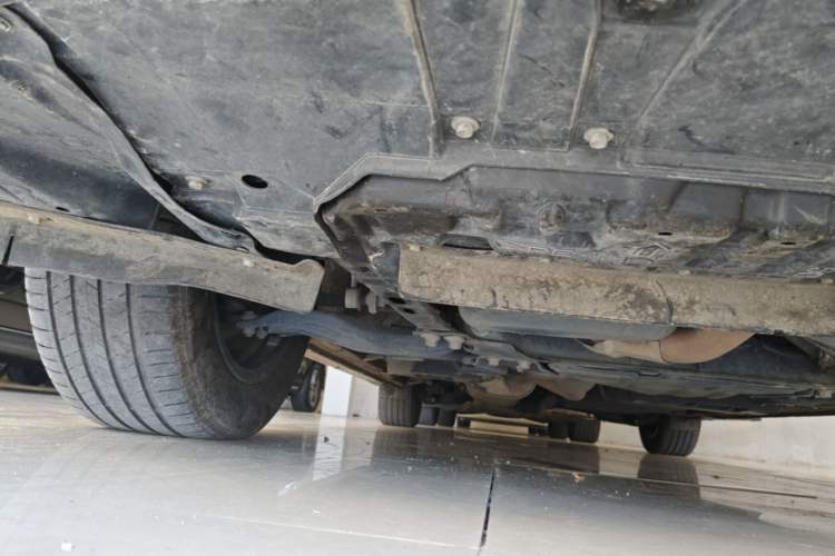 Used Lexus LM 2020 300h Seven-Seat Elegant Edition Chassis Front Right