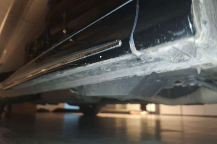 Used Lexus LM 2020 300h Seven-Seat Elegant Edition Chassis Front Right