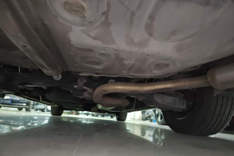 Used Lexus LM 2020 300h Seven-Seat Elegant Edition Chassis Rear