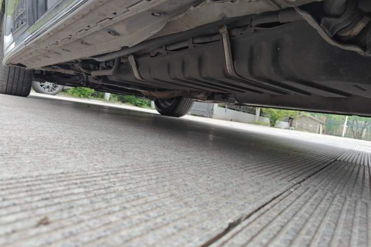 Used Lexus LM 2020 300h Seven-Seat Elegant Edition Chassis Rear Left