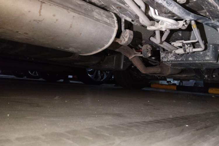 Used Lexus LM 2020 300h Seven-Seat Elegant Edition Chassis Rear Right