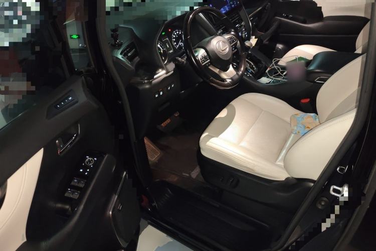 Used Lexus LM 2020 300h Four-Seat Grand Edition Driver Seat