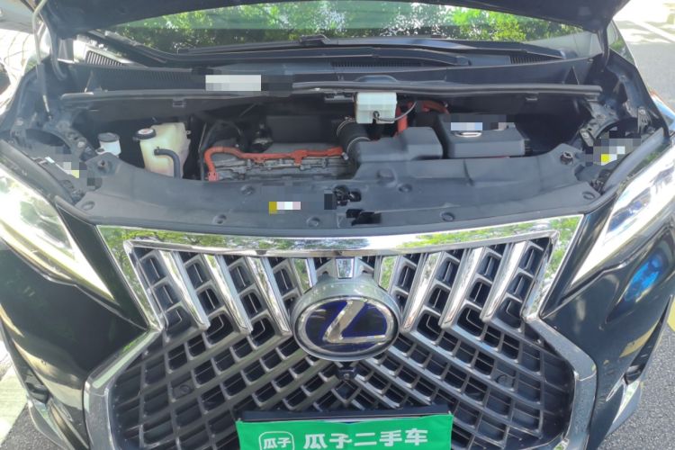Used Lexus LM 2020 300h Seven-Seat Elegant Edition Engine Bay