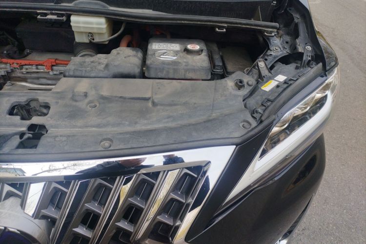 Used Lexus LM 2020 300h Four-Seat Grand Edition Engine Bay Left