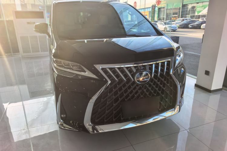 Used Lexus LM 2020 300h Seven-Seat Elegant Edition Exterior 2