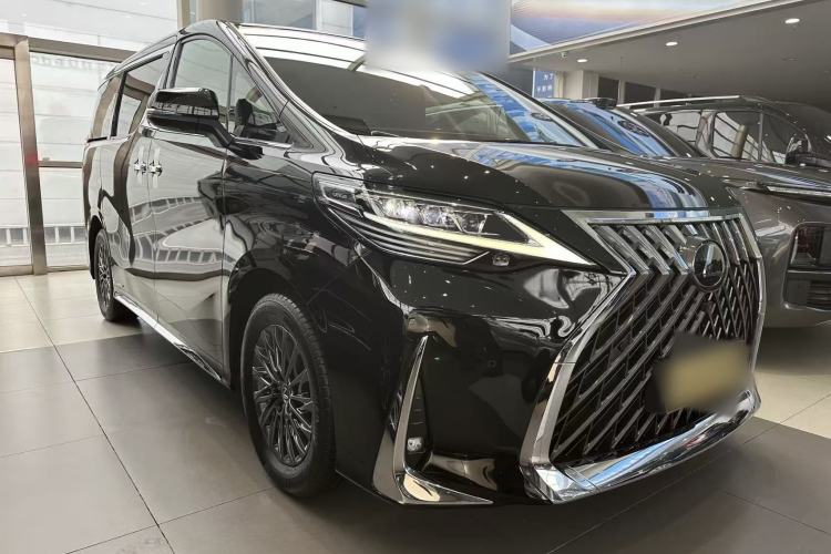 Used Lexus LM 2020 300h Four-Seat Grand Edition Exterior 2