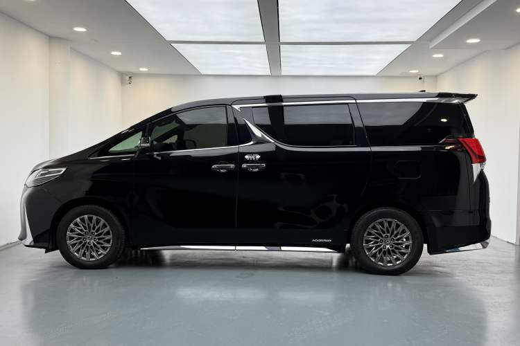 Used Lexus LM 2020 300h Seven-Seat Elegant Edition Exterior 3