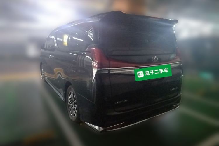 Used Lexus LM 2020 300h Seven-Seat Elegant Edition Exterior 3