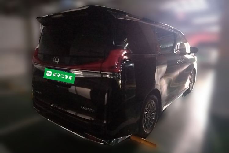 Used Lexus LM 2020 300h Seven-Seat Elegant Edition Exterior 5