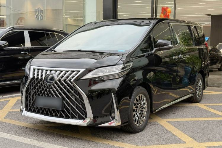 Used Lexus LM 2020 300h Four-Seat Grand Edition Exterior 5