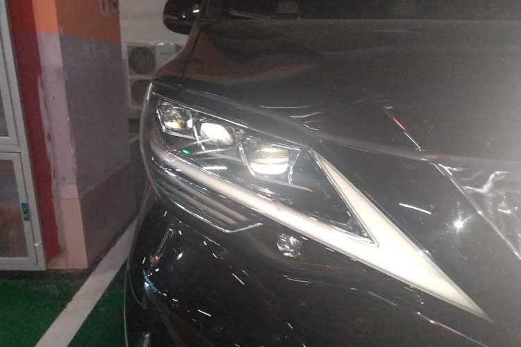 Used Lexus LM 2020 300h Seven-Seat Elegant Edition Exterior 6