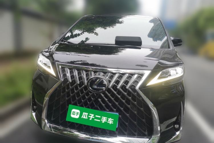 Used Lexus LM 2020 300h Seven-Seat Elegant Edition Front