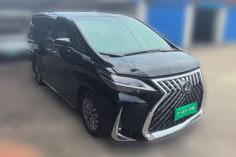 Used Lexus LM 2020 300h Seven-Seat Elegant Edition Front Right 45 Deg