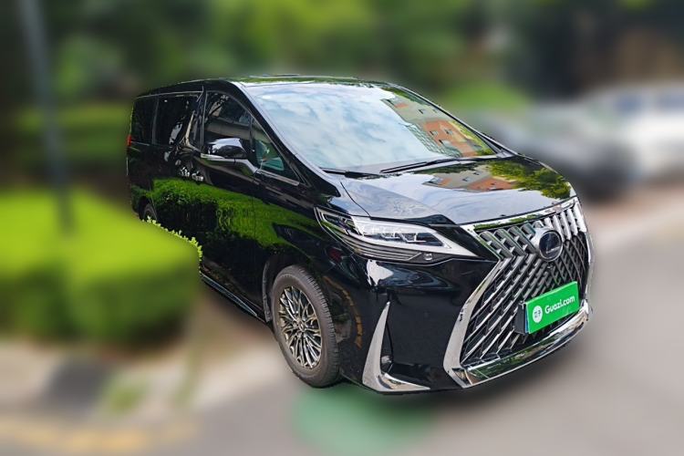 Used Lexus LM 2020 300h Seven-Seat Elegant Edition Front Right 45 Deg
