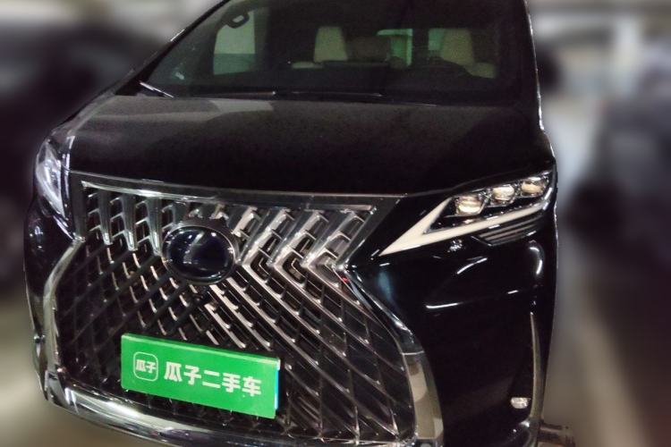 Used Lexus LM 2020 300h Seven-Seat Elegant Edition Front