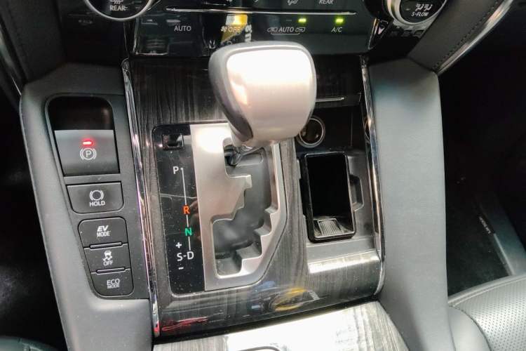 Used Lexus LM 2020 300h Four-Seat Grand Edition Gear Lever