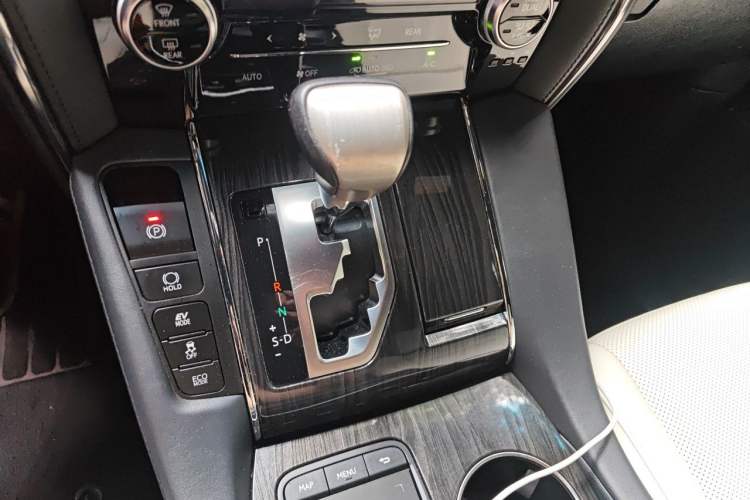 Used Lexus LM 2020 300h Four-Seat Grand Edition Gear Lever