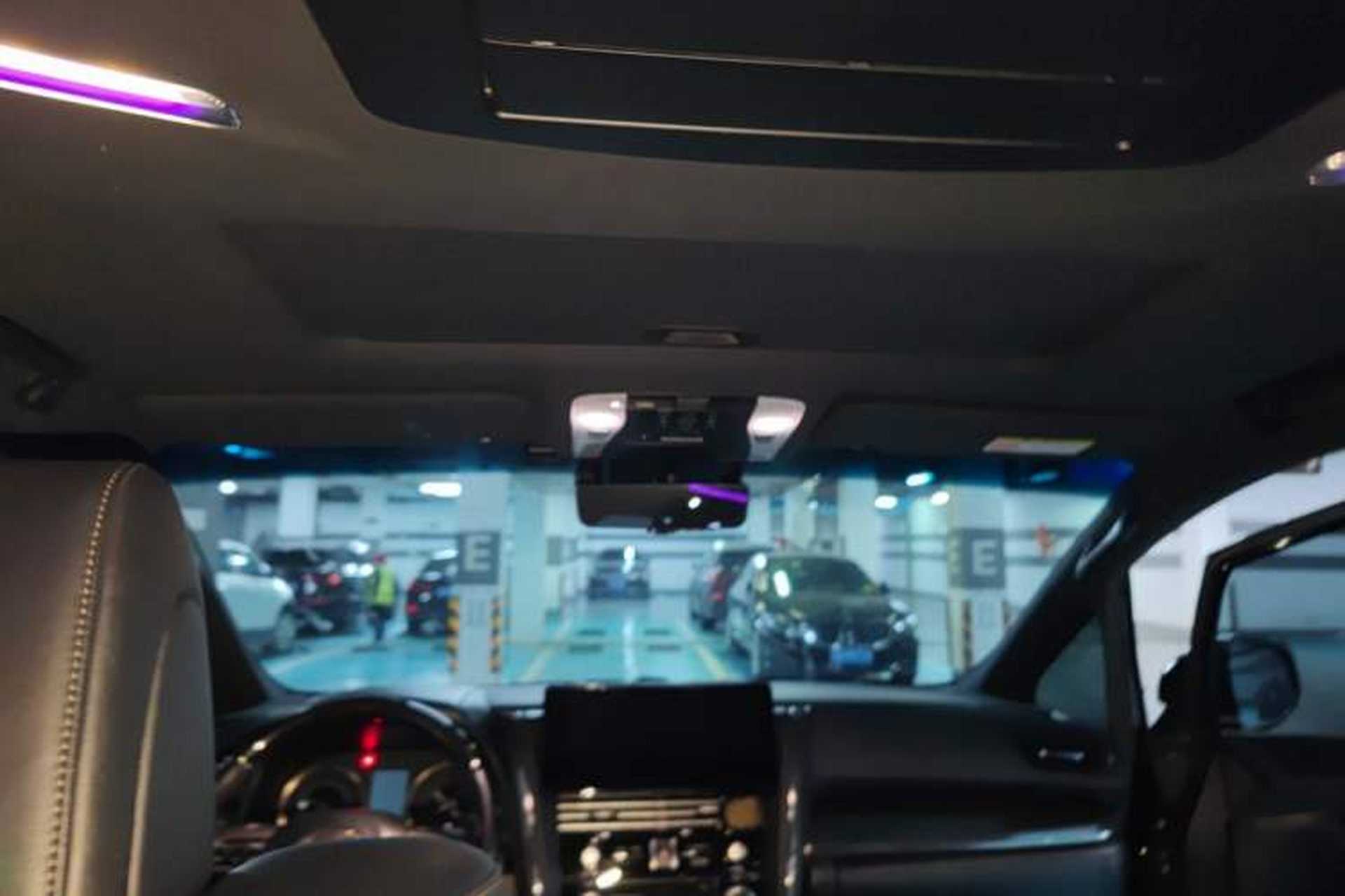 Used Lexus LM 2020 300h Seven-Seat Elegant Edition Headliner