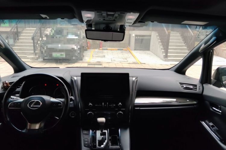 Used Lexus LM 2020 300h Four-Seat Grand Edition Headliner