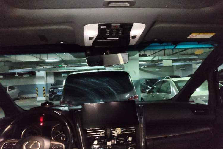 Used Lexus LM 2020 300h Seven-Seat Elegant Edition Headliner