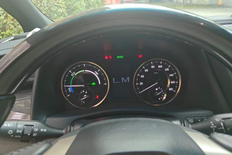 Used Lexus LM 2020 300h Seven-Seat Elegant Edition Instrument Cluster