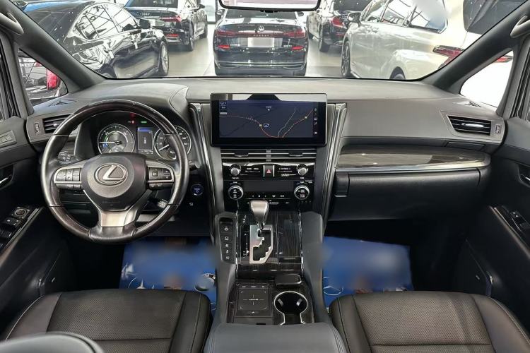 Used Lexus LM 2020 300h Four-Seat Grand Edition Interior 3