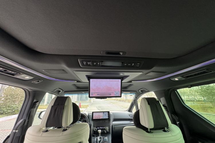 Used Lexus LM 2020 300h Seven-Seat Elegant Edition Interior 6