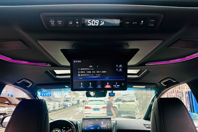 Used Lexus LM 2020 300h Seven-Seat Elegant Edition Interior 6