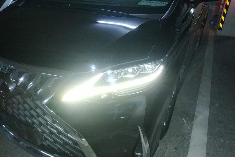 Used Lexus LM 2020 300h Four-Seat Grand Edition Left Front Headlight