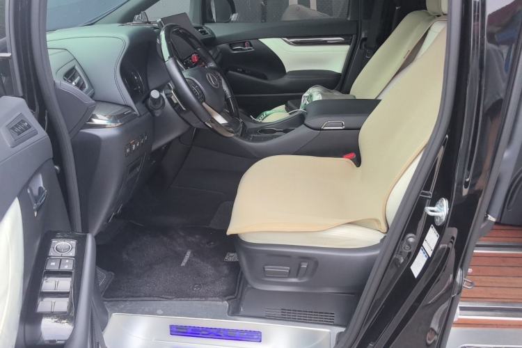 Used Lexus LM 2020 300h Seven-Seat Elegant Edition Left Front Seat